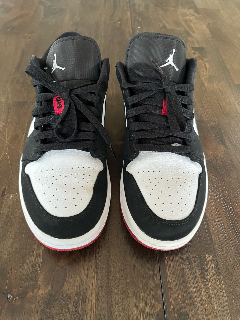 Air Jordan 1 Low - Black Toe - Picture 2 of 7